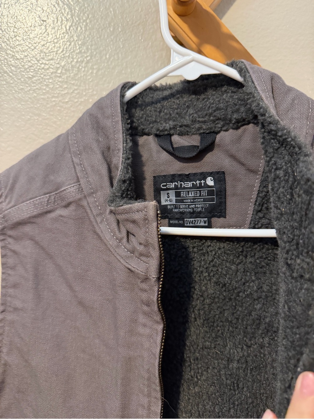 Carhartt Brown Women’s Sherpa-Lined Utility Vest - Picture 2 of 2